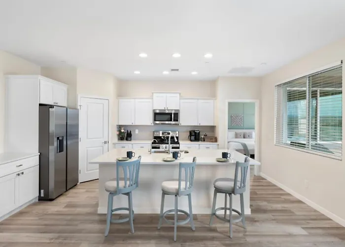 Stylish Revival Retreat W Hot Tub And Fire Pit * Cottonwood
